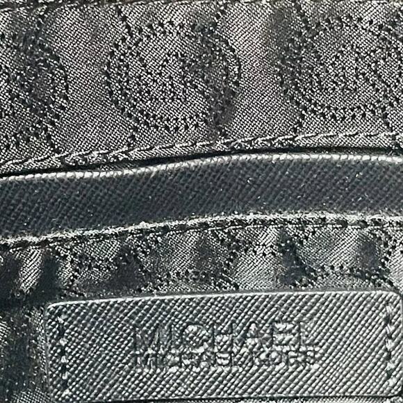 MK Michael Kors Kempton Black Medium Pocket Tote Bag - Picture 7 of 12